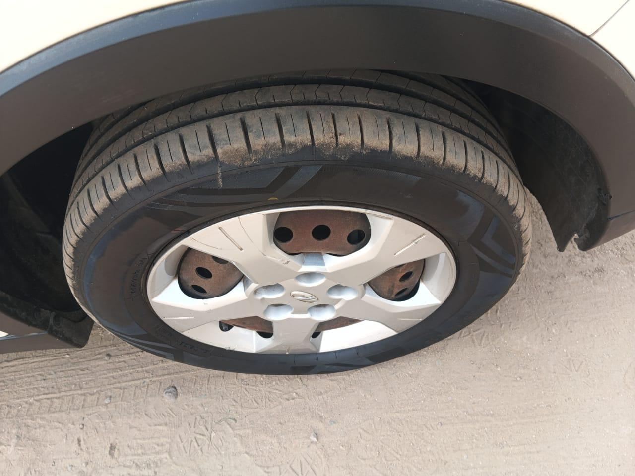 यूज़्ड 2020 महिंद्रा एक्सयूवी300, Kavundampalayam, Coimbatore 8 यूज़्ड 2020 महिंद्रा एक्सयूवी300, Kavundampalayam, Coimbatore 8