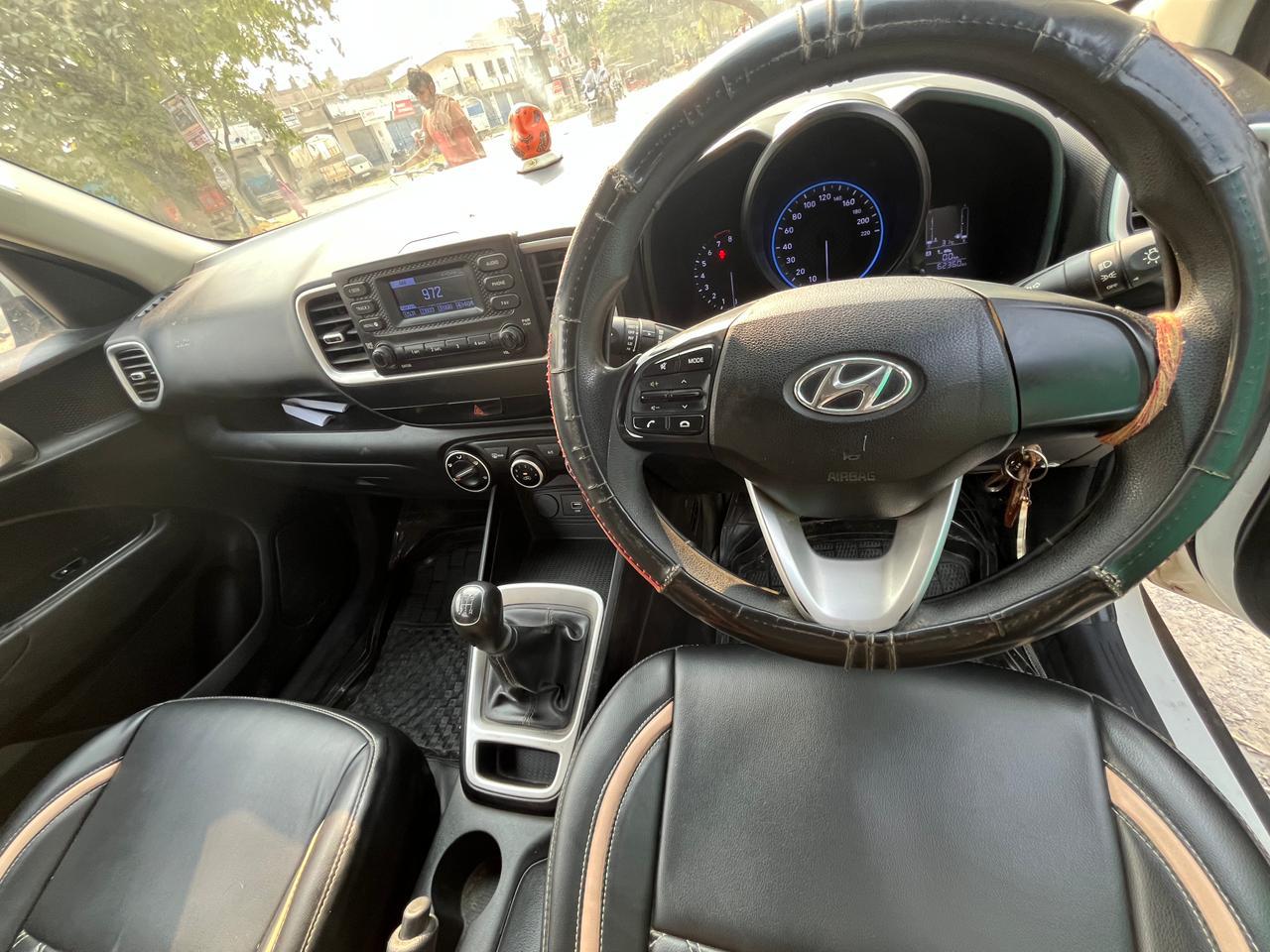 यूज़्ड 2020 ह्युंडई वेन्यू, Umanagar, Muzaffarpur 12 यूज़्ड 2020 ह्युंडई वेन्यू, Umanagar, Muzaffarpur 12