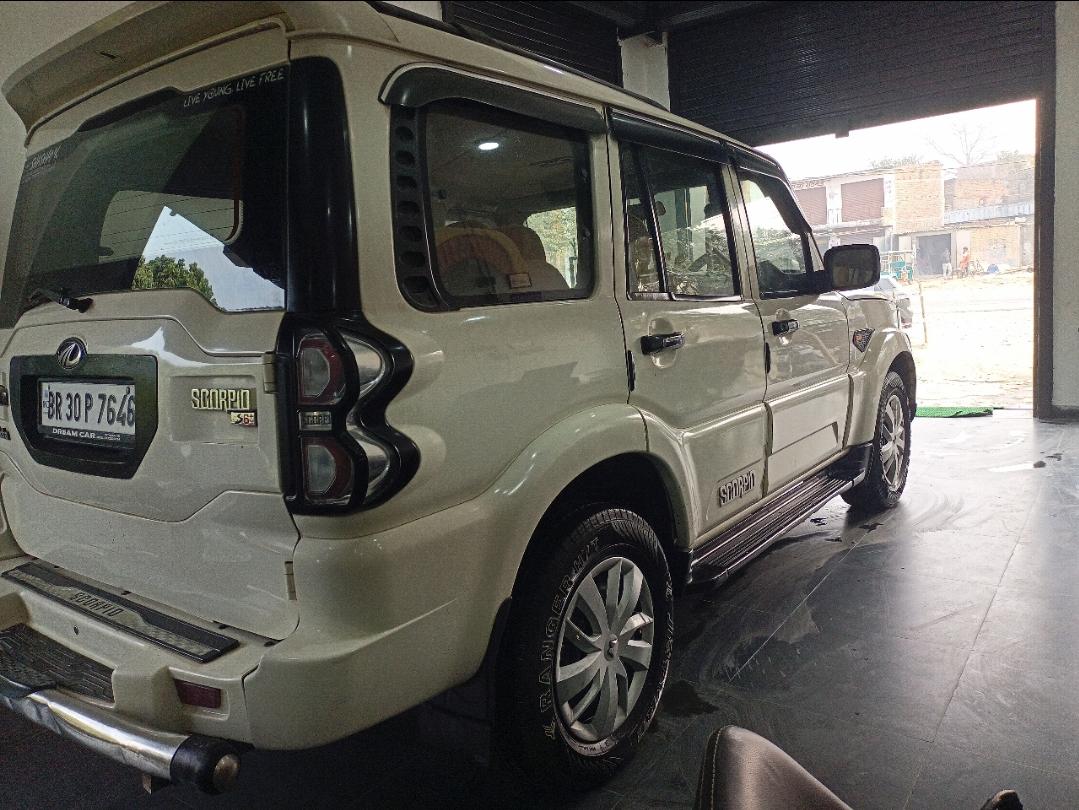 यूज़्ड 2016 महिंद्रा स्कॉर्पियो, Umanagar, Muzaffarpur 2 यूज़्ड 2016 महिंद्रा स्कॉर्पियो, Umanagar, Muzaffarpur 2