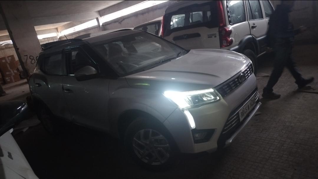 2022 महिंद्रा एक्सयूवी300 W8 (O) Diesel 2022 महिंद्रा एक्सयूवी300 W8 (O) Diesel