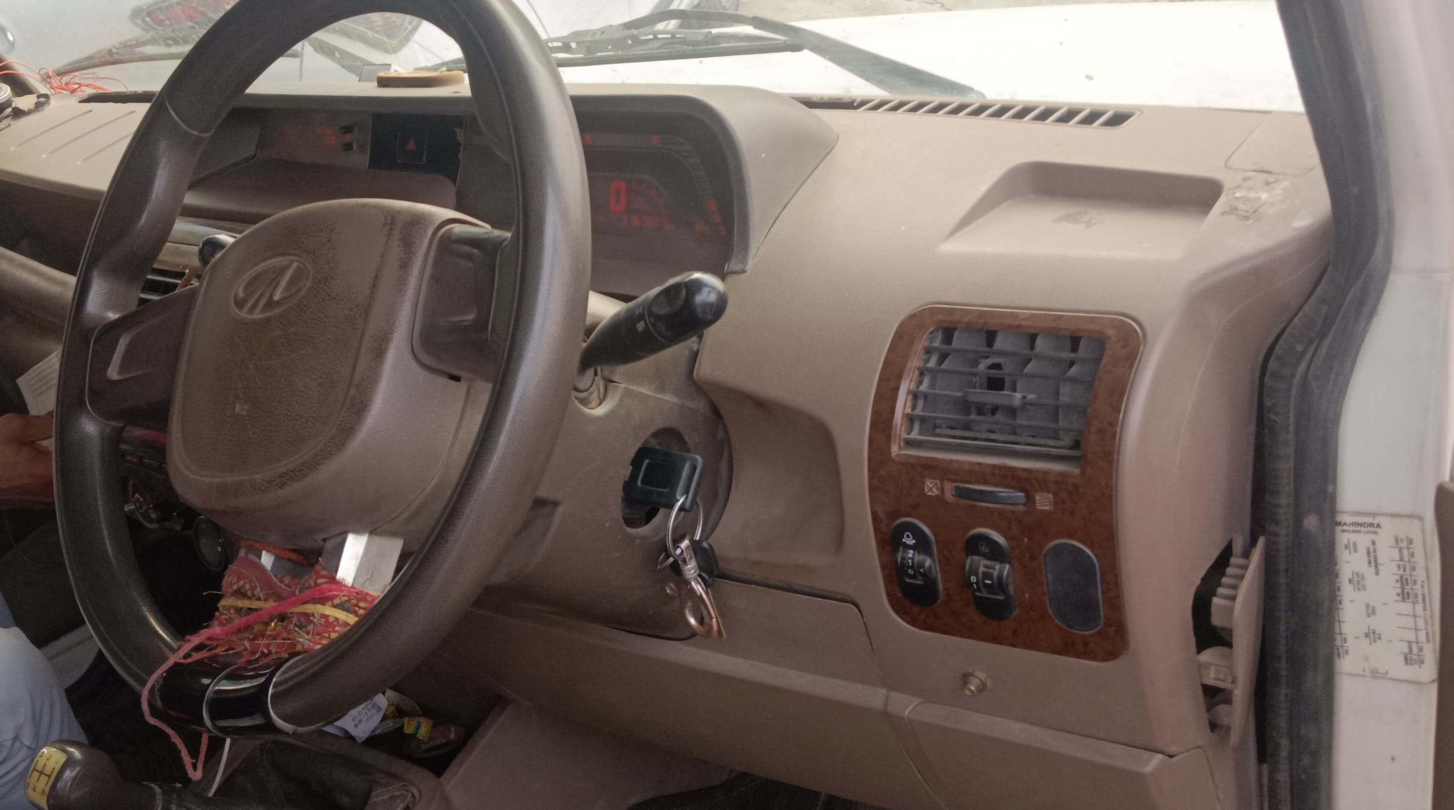 यूज़्ड 2013 महिंद्रा बोलेरो, Dayal Bagh, Agra 8 यूज़्ड 2013 महिंद्रा बोलेरो, Dayal Bagh, Agra 8