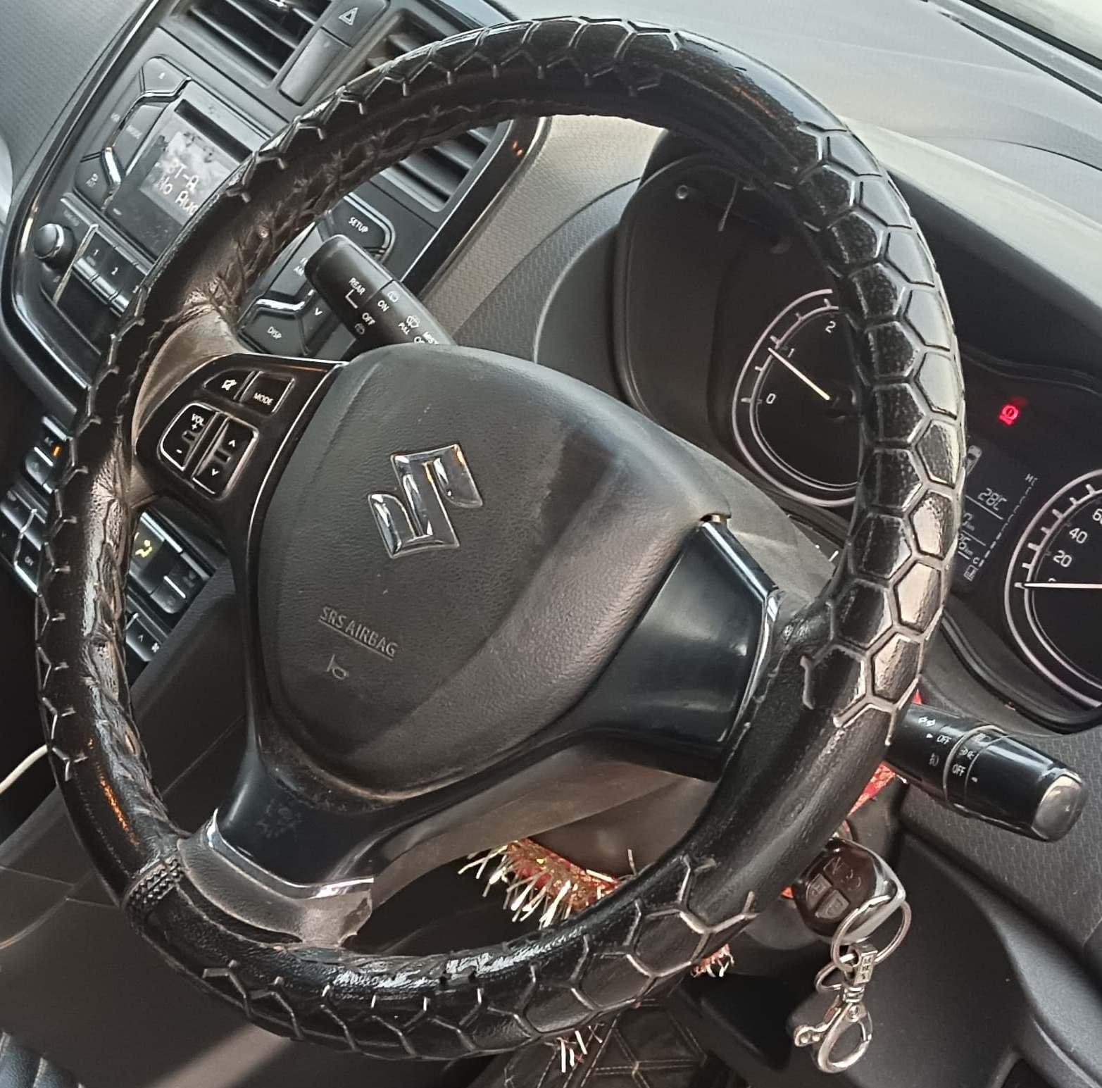 यूज़्ड 2017 मारुति सुजुकी विटारा ब्रेज़ा, Dayal Bagh, Agra 8 यूज़्ड 2017 मारुति सुजुकी विटारा ब्रेज़ा, Dayal Bagh, Agra 8