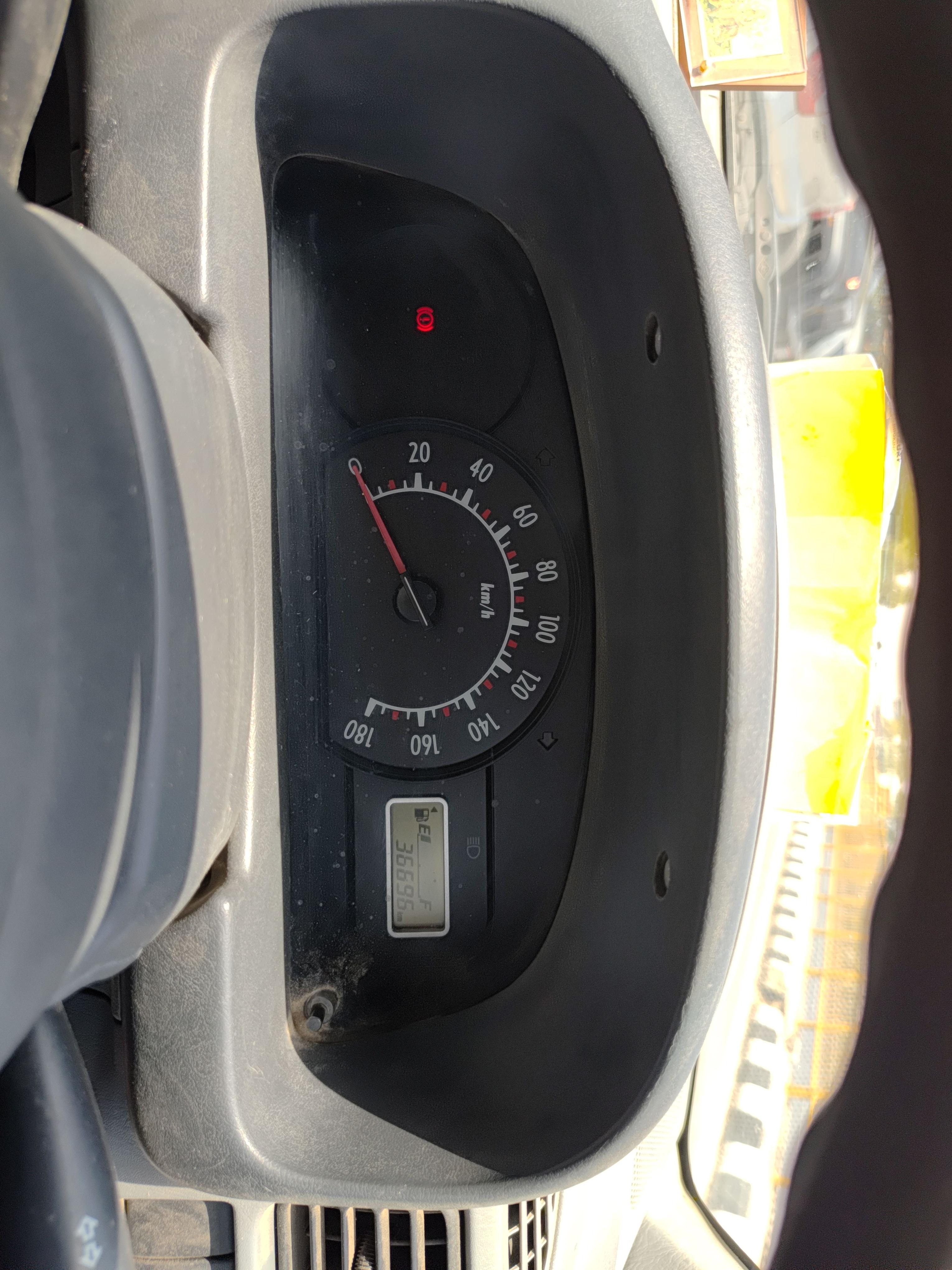 यूज़्ड 2011 मारुति सुजुकी अल्टो के10, Dayal Bagh, Agra 6 यूज़्ड 2011 मारुति सुजुकी अल्टो के10, Dayal Bagh, Agra 6