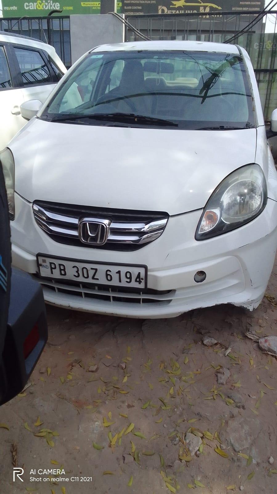 2013 होंडा अमेज़ S MT Diesel BS IV 2013 होंडा अमेज़ S MT Diesel BS IV