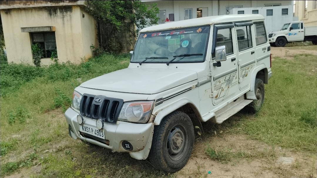 2008 महिंद्रा बोलेरो SLX BS4 2008 महिंद्रा बोलेरो SLX BS4