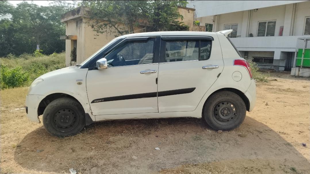 यूज़्ड 2011 मारुति सुजुकी स्विफ्ट, Perandapalli, Hosur 1 यूज़्ड 2011 मारुति सुजुकी स्विफ्ट, Perandapalli, Hosur 1