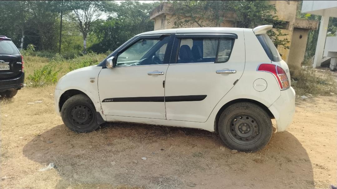 यूज़्ड 2011 मारुति सुजुकी स्विफ्ट, Perandapalli, Hosur 9 यूज़्ड 2011 मारुति सुजुकी स्विफ्ट, Perandapalli, Hosur 9