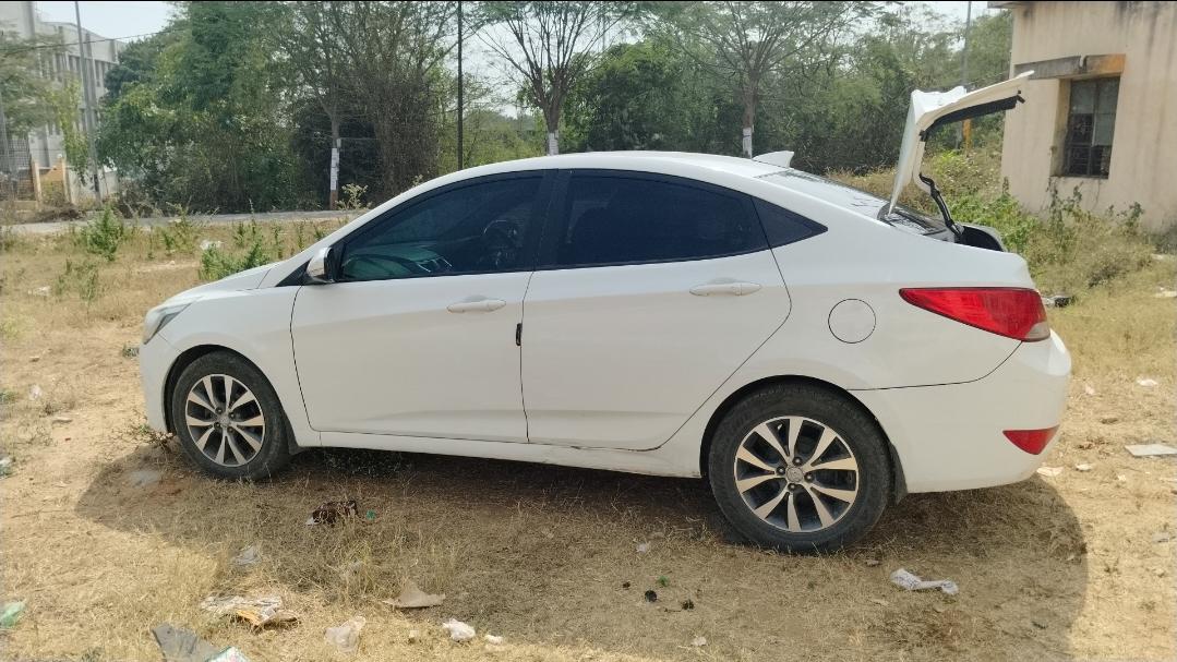 यूज़्ड 2017 ह्युंडई वरना, Perandapalli, Hosur 9 यूज़्ड 2017 ह्युंडई वरना, Perandapalli, Hosur 9