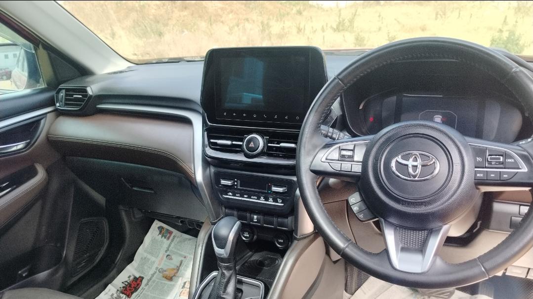 यूज़्ड 2022 टोयोटा अर्बन क्रूजर, Perandapalli, Hosur 11 यूज़्ड 2022 टोयोटा अर्बन क्रूजर, Perandapalli, Hosur 11