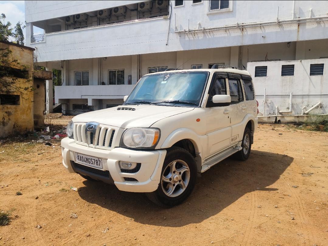 2009 महिंद्रा स्कॉर्पियो VLX 2WD BS3 2009 महिंद्रा स्कॉर्पियो VLX 2WD BS3