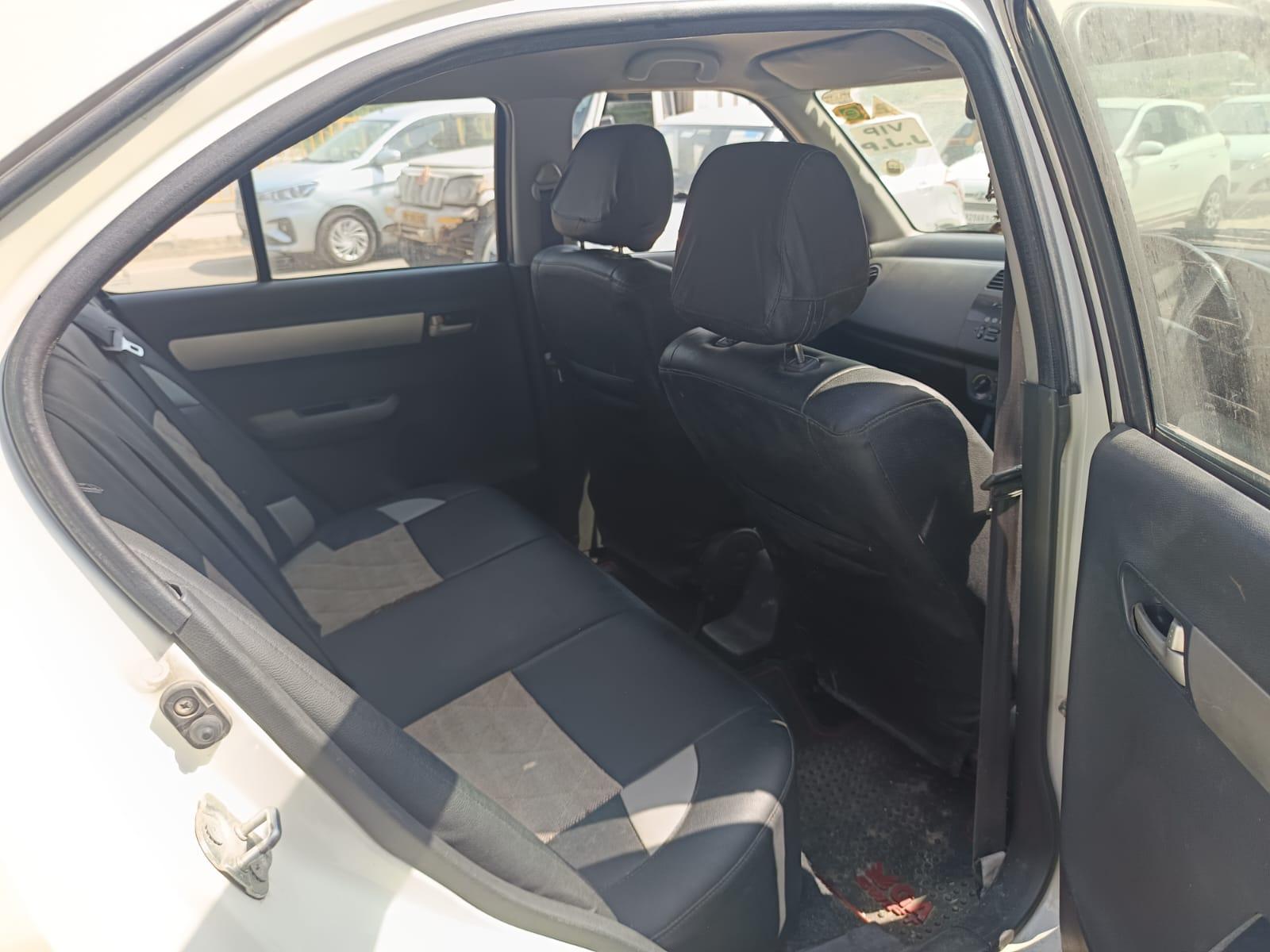 यूज़्ड 2011 मारुति सुजुकी स्विफ्ट डिज़ायर, Faridabad  13 यूज़्ड 2011 मारुति सुजुकी स्विफ्ट डिज़ायर, Faridabad  13