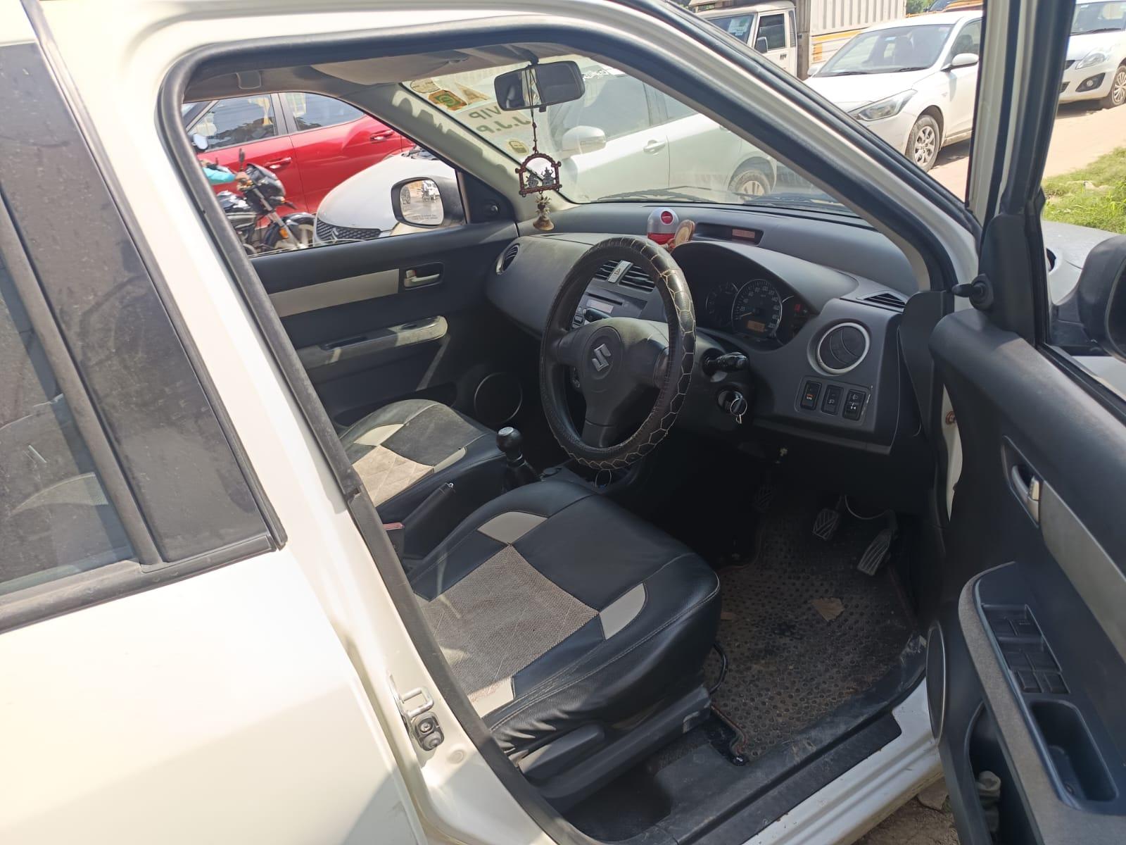 यूज़्ड 2011 मारुति सुजुकी स्विफ्ट डिज़ायर, Faridabad  12 यूज़्ड 2011 मारुति सुजुकी स्विफ्ट डिज़ायर, Faridabad  12