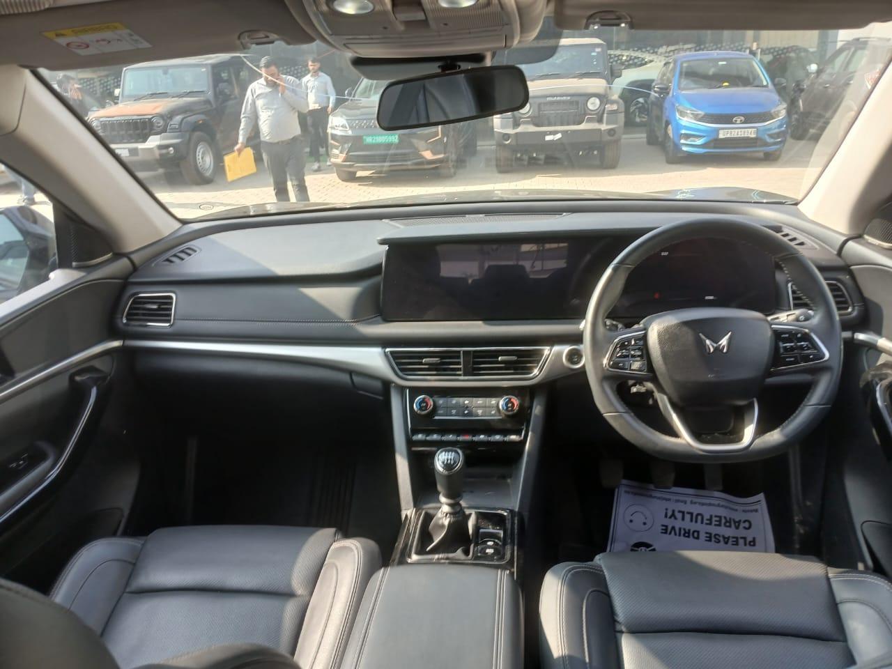 यूज़्ड 2025 महिंद्रा एक्सयूवी700, Faridabad Sector 7, Faridabad 8 यूज़्ड 2025 महिंद्रा एक्सयूवी700, Faridabad Sector 7, Faridabad 8