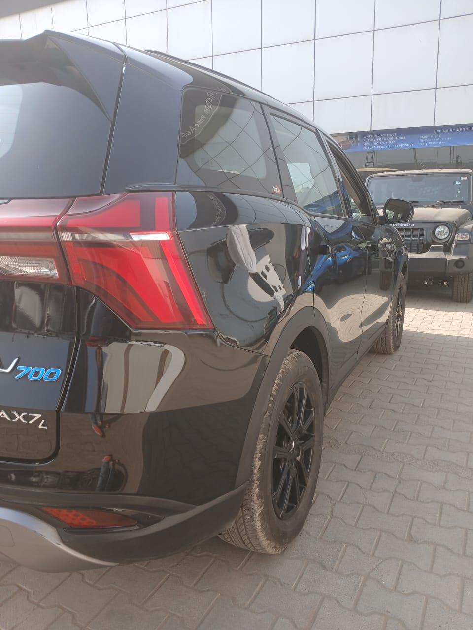 यूज़्ड 2025 महिंद्रा एक्सयूवी700, Faridabad Sector 7, Faridabad 2 यूज़्ड 2025 महिंद्रा एक्सयूवी700, Faridabad Sector 7, Faridabad 2