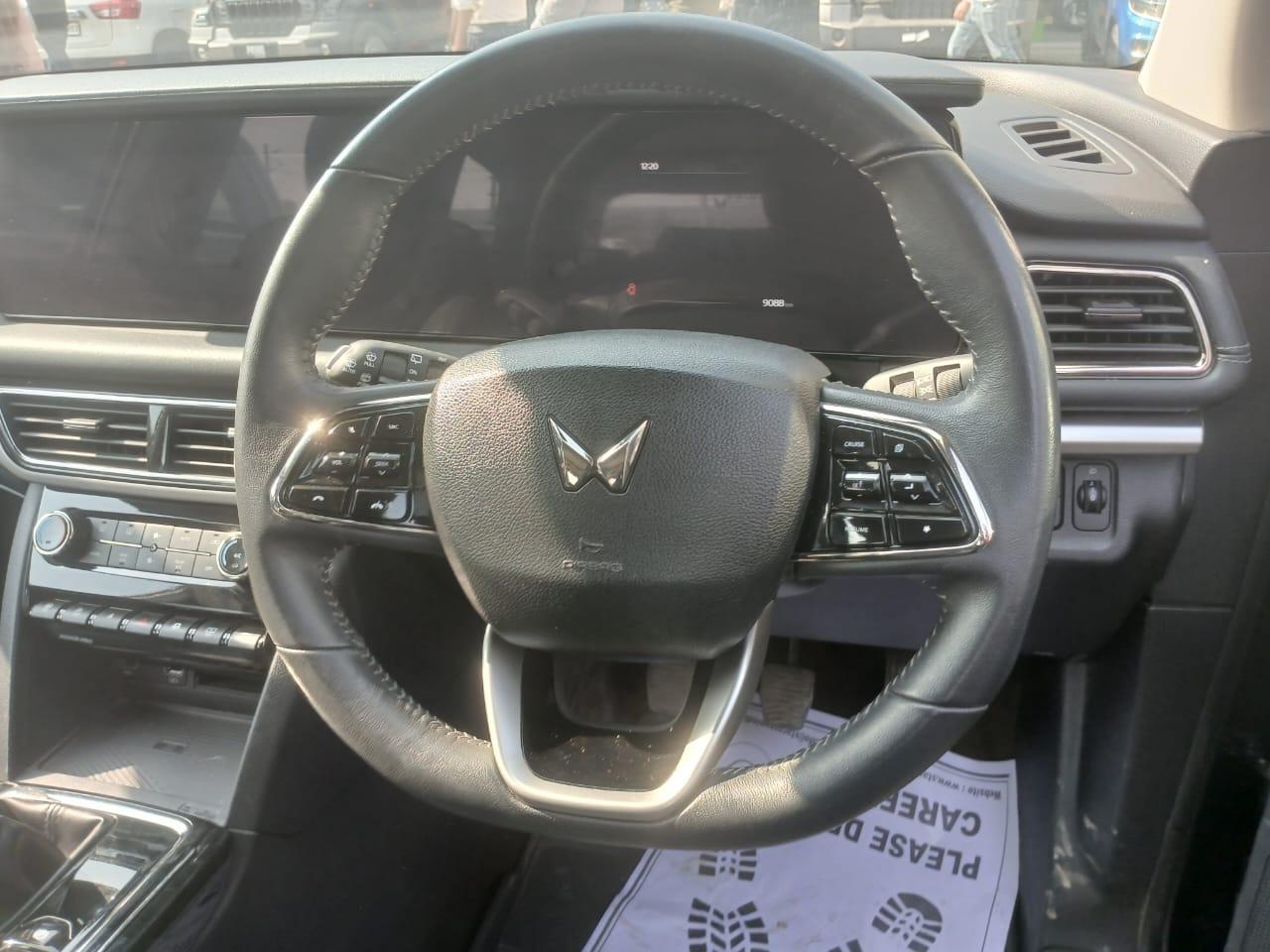 यूज़्ड 2025 महिंद्रा एक्सयूवी700, Faridabad Sector 7, Faridabad 9 यूज़्ड 2025 महिंद्रा एक्सयूवी700, Faridabad Sector 7, Faridabad 9