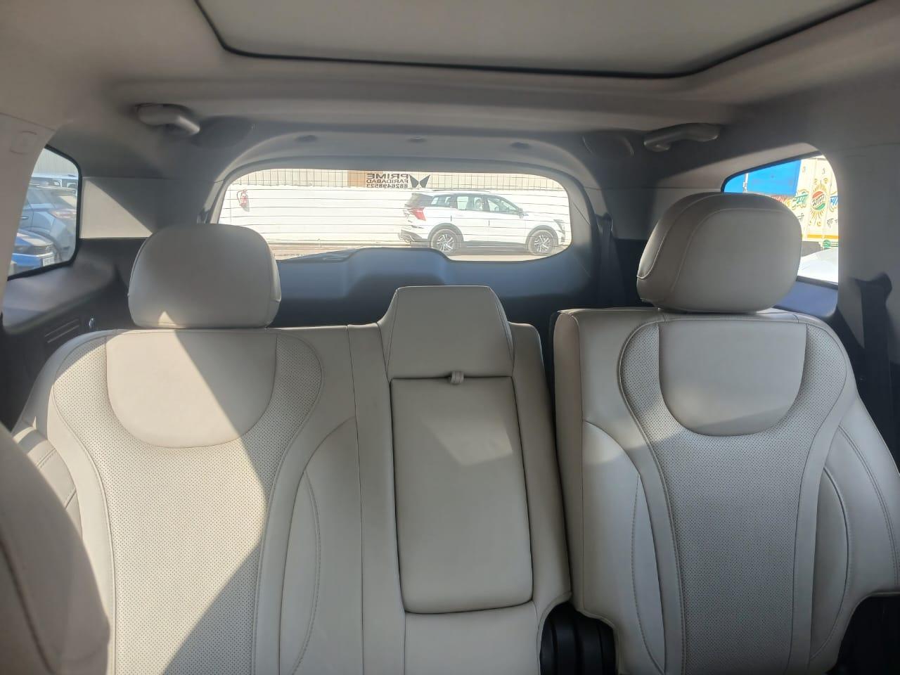 यूज़्ड 2024 महिंद्रा एक्सयूवी700, Faridabad Sector 7, Faridabad 16 यूज़्ड 2024 महिंद्रा एक्सयूवी700, Faridabad Sector 7, Faridabad 16