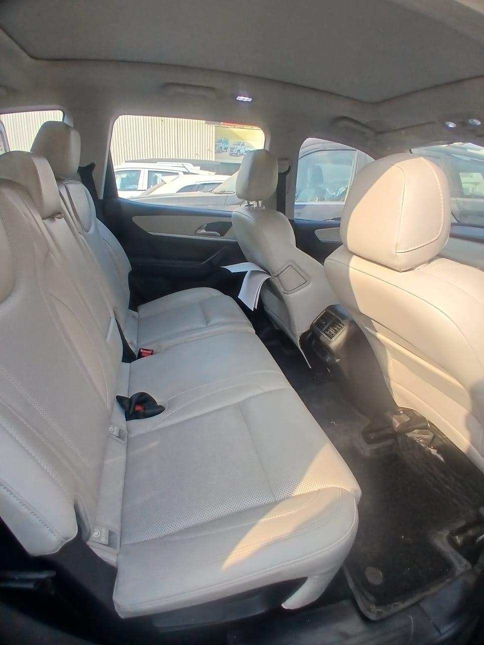 यूज़्ड 2024 महिंद्रा एक्सयूवी700, Faridabad Sector 7, Faridabad 6 यूज़्ड 2024 महिंद्रा एक्सयूवी700, Faridabad Sector 7, Faridabad 6