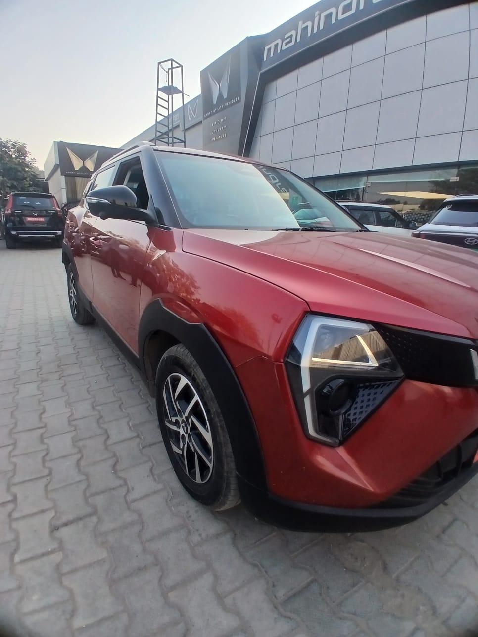 यूज़्ड 2024 महिंद्रा एक्सयूवी 3XO, Faridabad Sector 7, Faridabad 6 यूज़्ड 2024 महिंद्रा एक्सयूवी 3XO, Faridabad Sector 7, Faridabad 6
