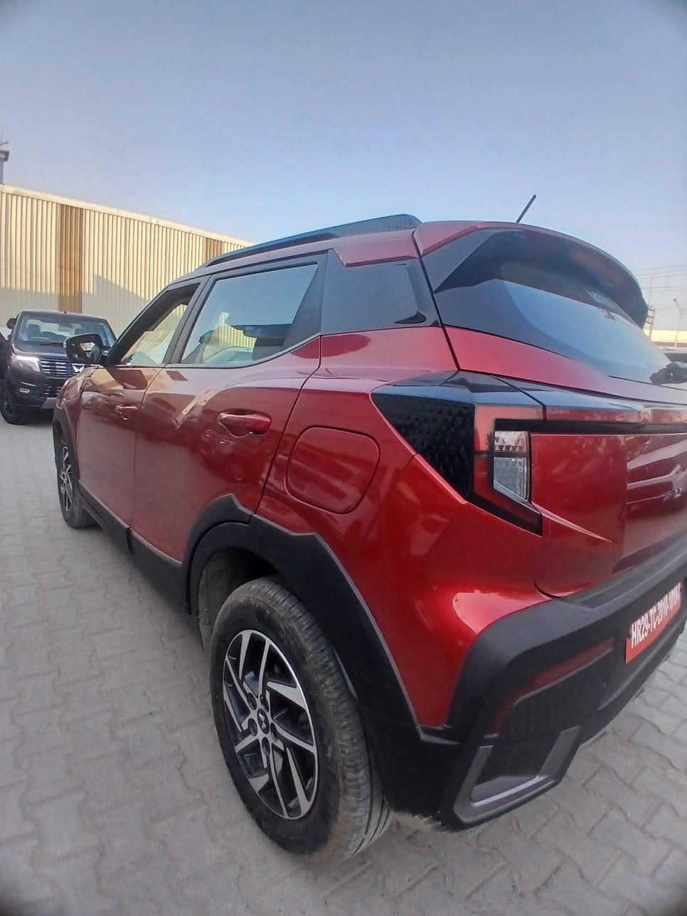 यूज़्ड 2024 महिंद्रा एक्सयूवी 3XO, Faridabad Sector 7, Faridabad 2 यूज़्ड 2024 महिंद्रा एक्सयूवी 3XO, Faridabad Sector 7, Faridabad 2