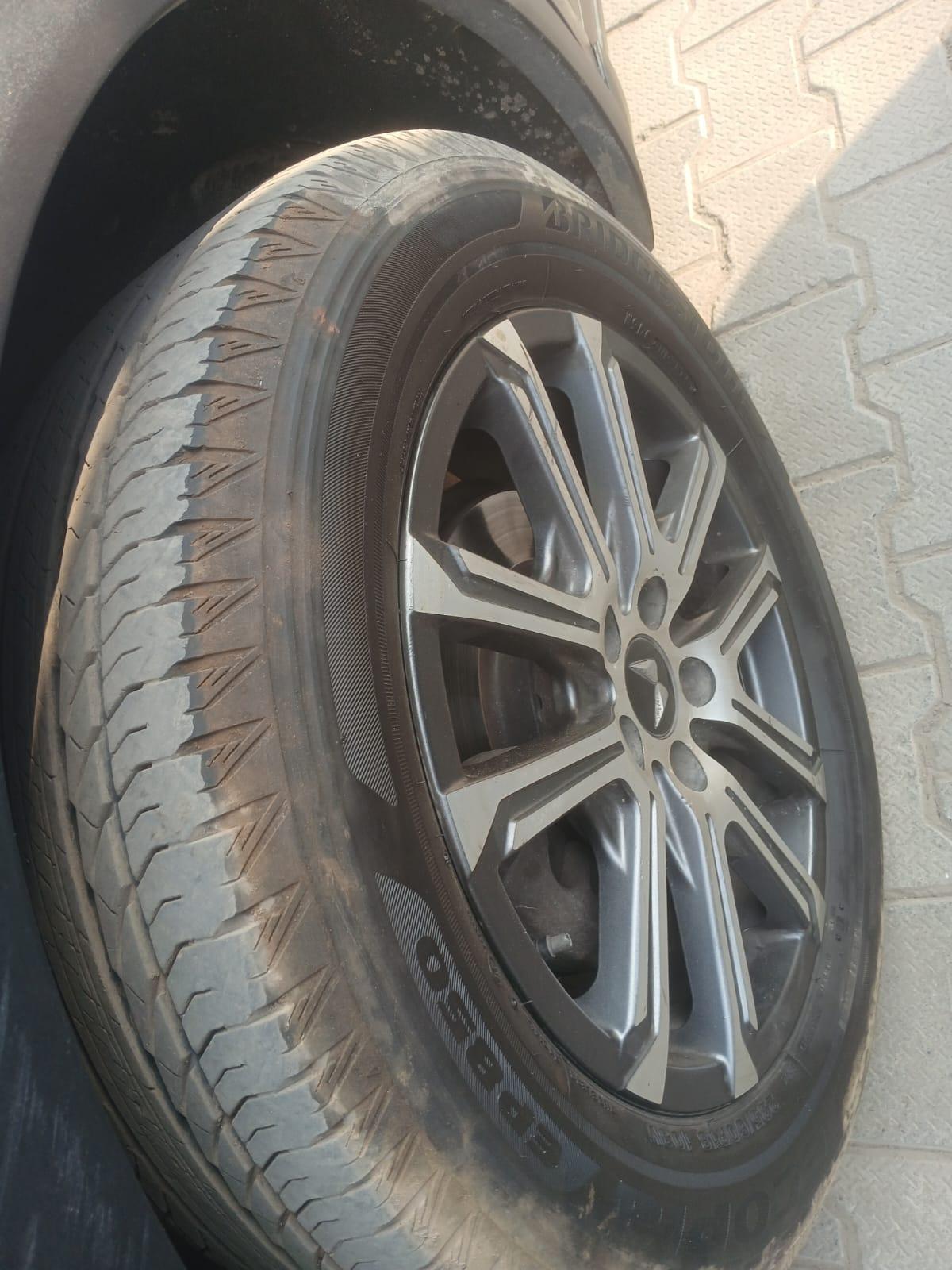 यूज़्ड 2023 महिंद्रा एक्सयूवी700, Faridabad Sector 7, Faridabad 6 यूज़्ड 2023 महिंद्रा एक्सयूवी700, Faridabad Sector 7, Faridabad 6