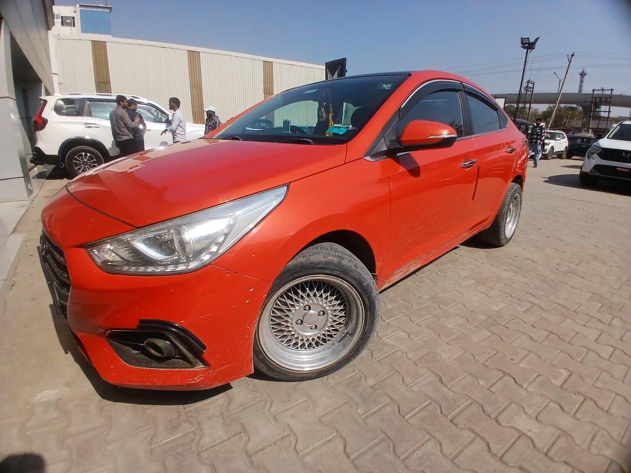 2019 ह्युंडई वरना 1.6 CRDi SX MT 2019 ह्युंडई वरना 1.6 CRDi SX MT