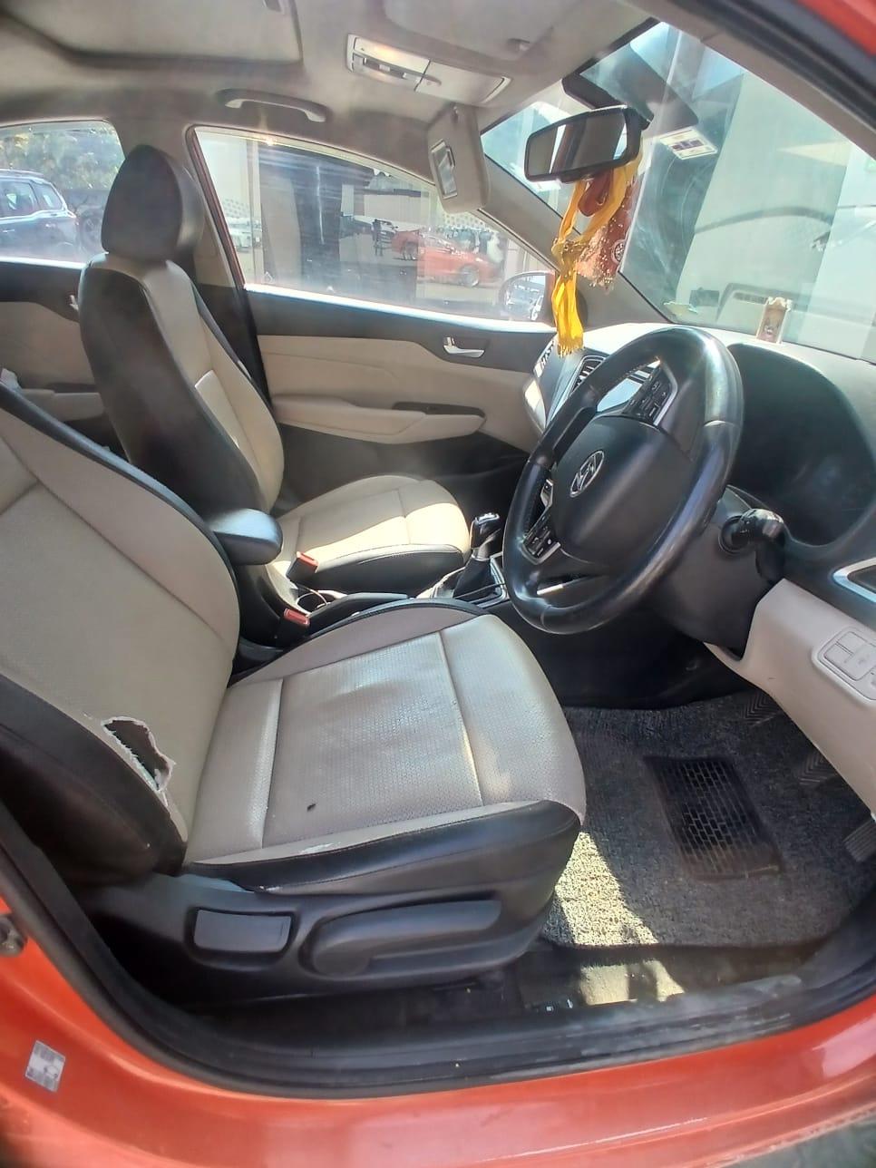 यूज़्ड 2019 ह्युंडई वरना, Faridabad Sector 7, Faridabad 15 यूज़्ड 2019 ह्युंडई वरना, Faridabad Sector 7, Faridabad 15