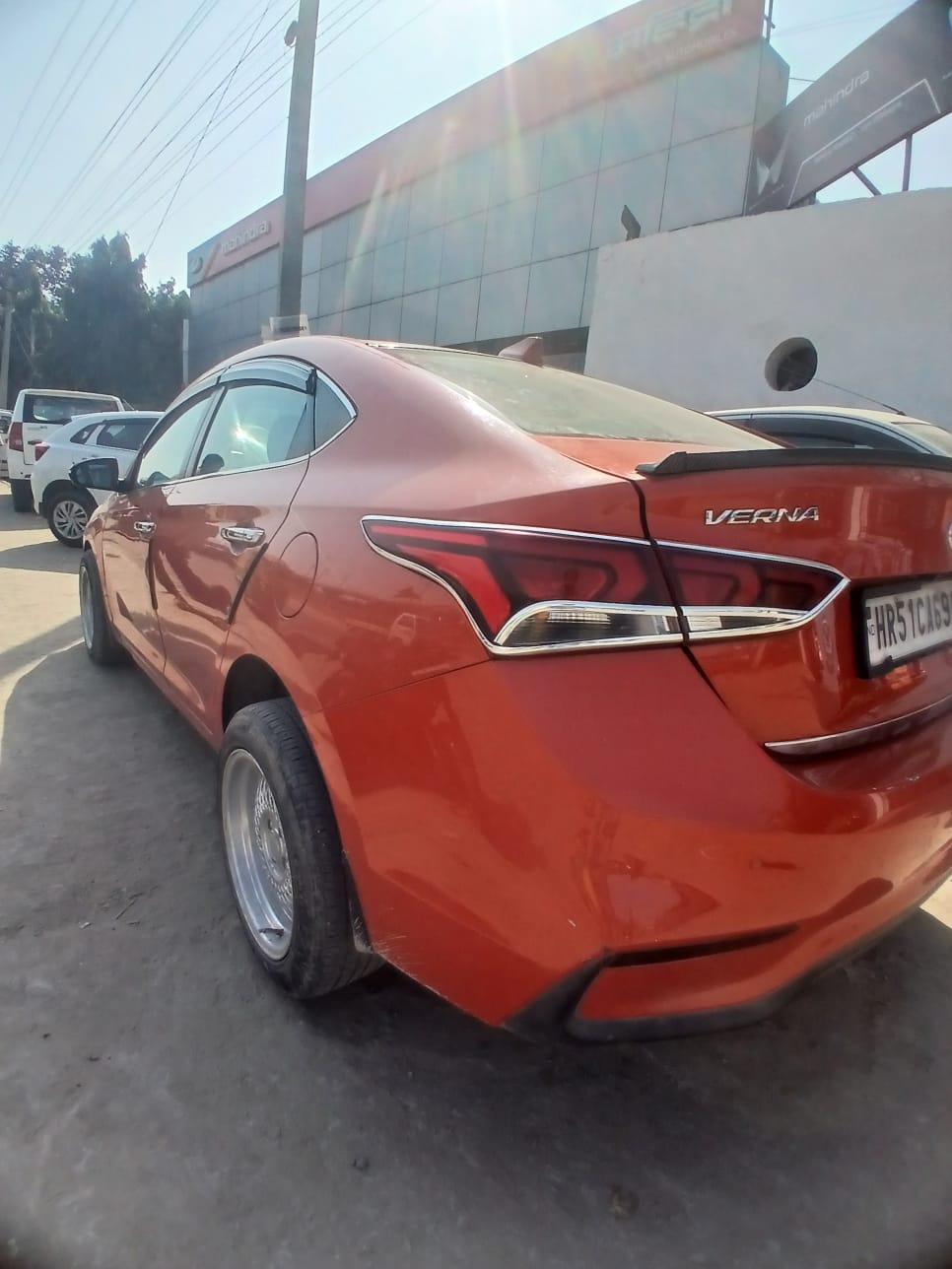 यूज़्ड 2019 ह्युंडई वरना, Faridabad Sector 7, Faridabad 2 यूज़्ड 2019 ह्युंडई वरना, Faridabad Sector 7, Faridabad 2