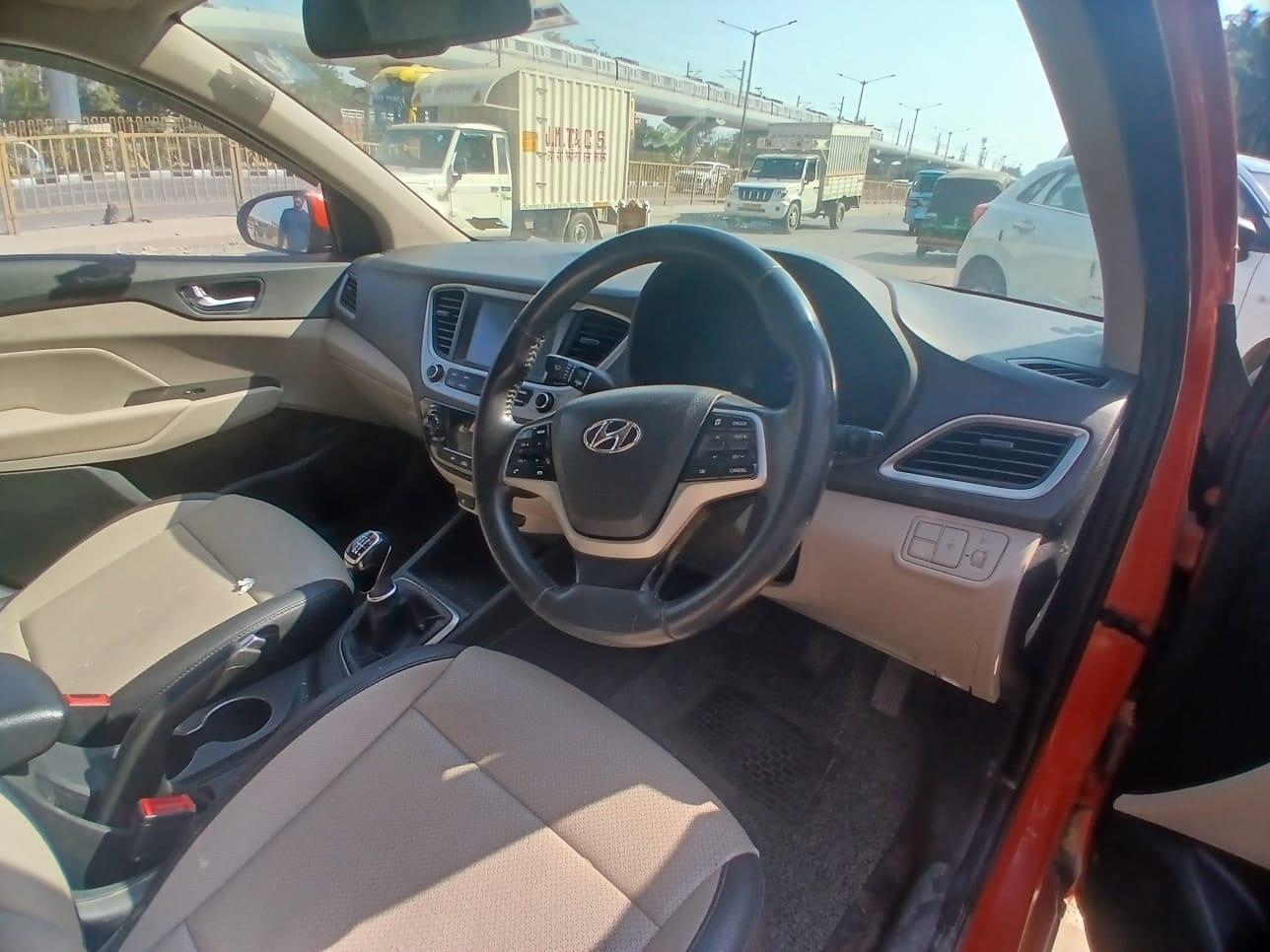 यूज़्ड 2019 ह्युंडई वरना, Faridabad Sector 7, Faridabad 12 यूज़्ड 2019 ह्युंडई वरना, Faridabad Sector 7, Faridabad 12