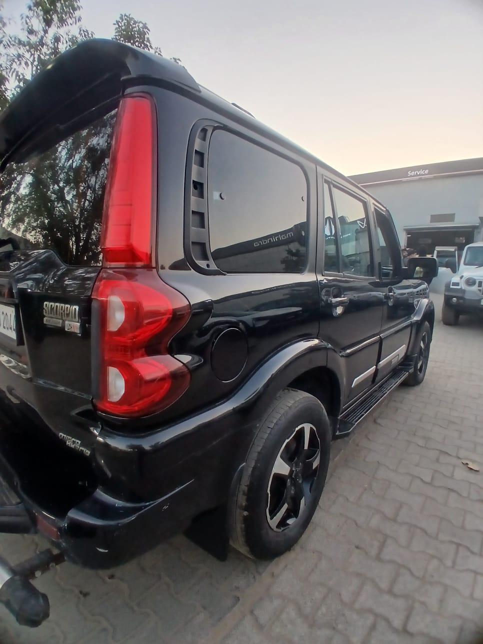 यूज़्ड 2022 महिंद्रा स्कॉर्पियो क्लासिक, Faridabad Sector 7, Faridabad 4 यूज़्ड 2022 महिंद्रा स्कॉर्पियो क्लासिक, Faridabad Sector 7, Faridabad 4