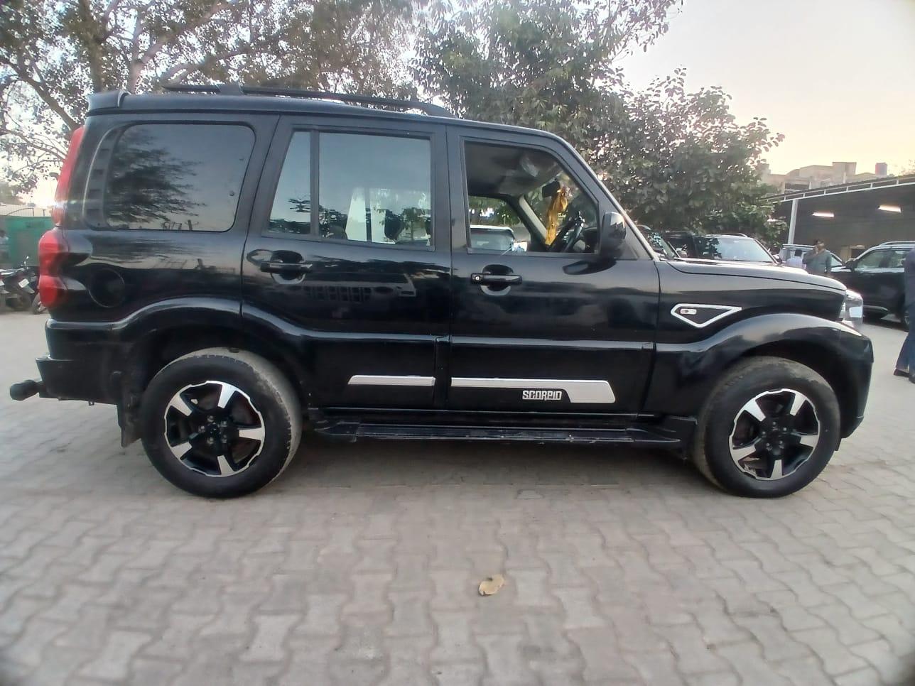 यूज़्ड 2022 महिंद्रा स्कॉर्पियो क्लासिक, Faridabad Sector 7, Faridabad 5 यूज़्ड 2022 महिंद्रा स्कॉर्पियो क्लासिक, Faridabad Sector 7, Faridabad 5