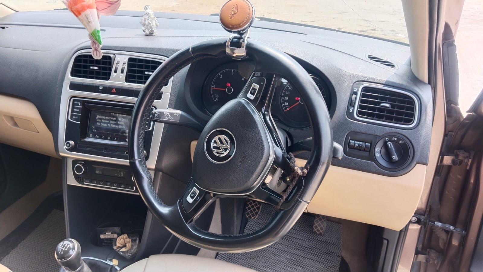 Polo image 13 Polo image 13