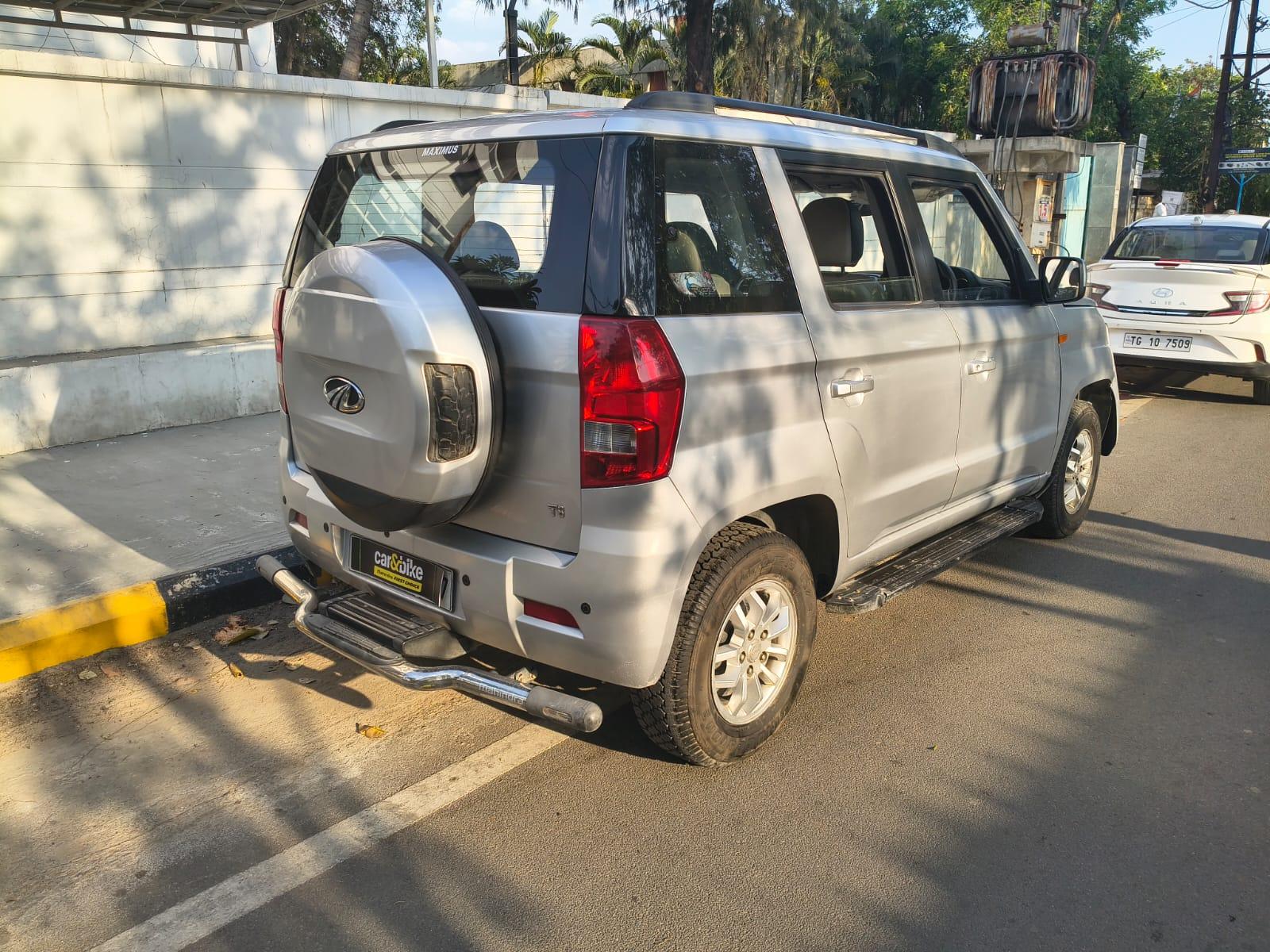 यूज़्ड 2015 महिंद्रा टीयूवी300, Gajularamaram, Hyderabad 4 यूज़्ड 2015 महिंद्रा टीयूवी300, Gajularamaram, Hyderabad 4