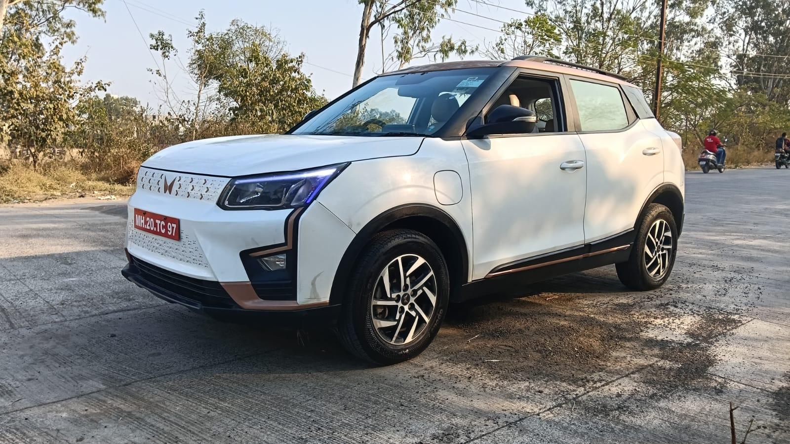 2024 महिंद्रा XUV400 EL Pro DT 34.5 kWh 2024 महिंद्रा XUV400 EL Pro DT 34.5 kWh