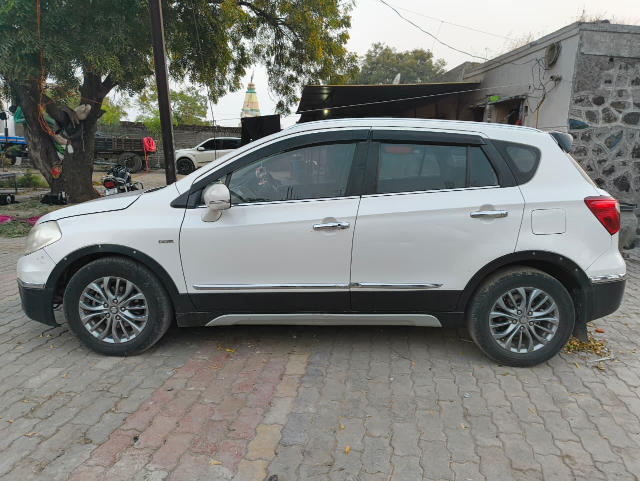 यूज़्ड 2017 मारुति सुजुकी एस-क्रॉस, Aurangabad 2 यूज़्ड 2017 मारुति सुजुकी एस-क्रॉस, Aurangabad 2