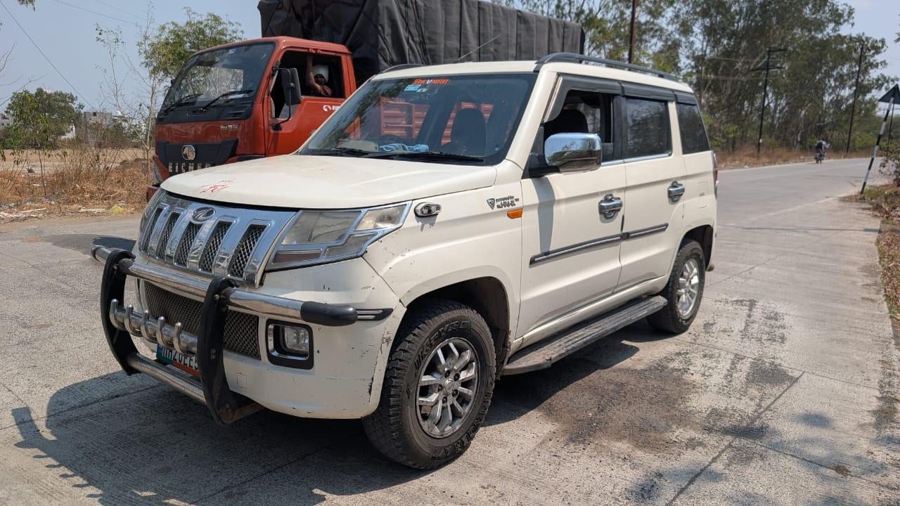 2017 महिंद्रा टीयूवी300 T8 2017 महिंद्रा टीयूवी300 T8