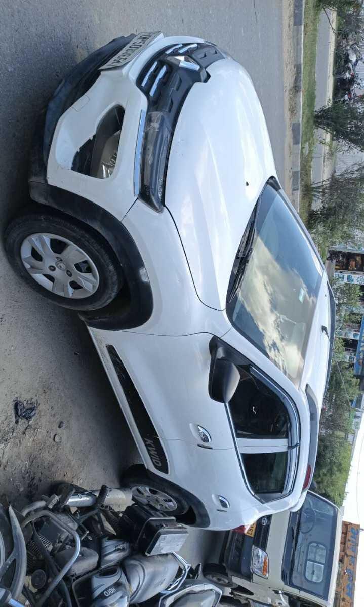 यूज़्ड 2019 रेनो क्विड, Rani Ki Sarai, Azamgarh  यूज़्ड 2019 रेनो क्विड, Rani Ki Sarai, Azamgarh