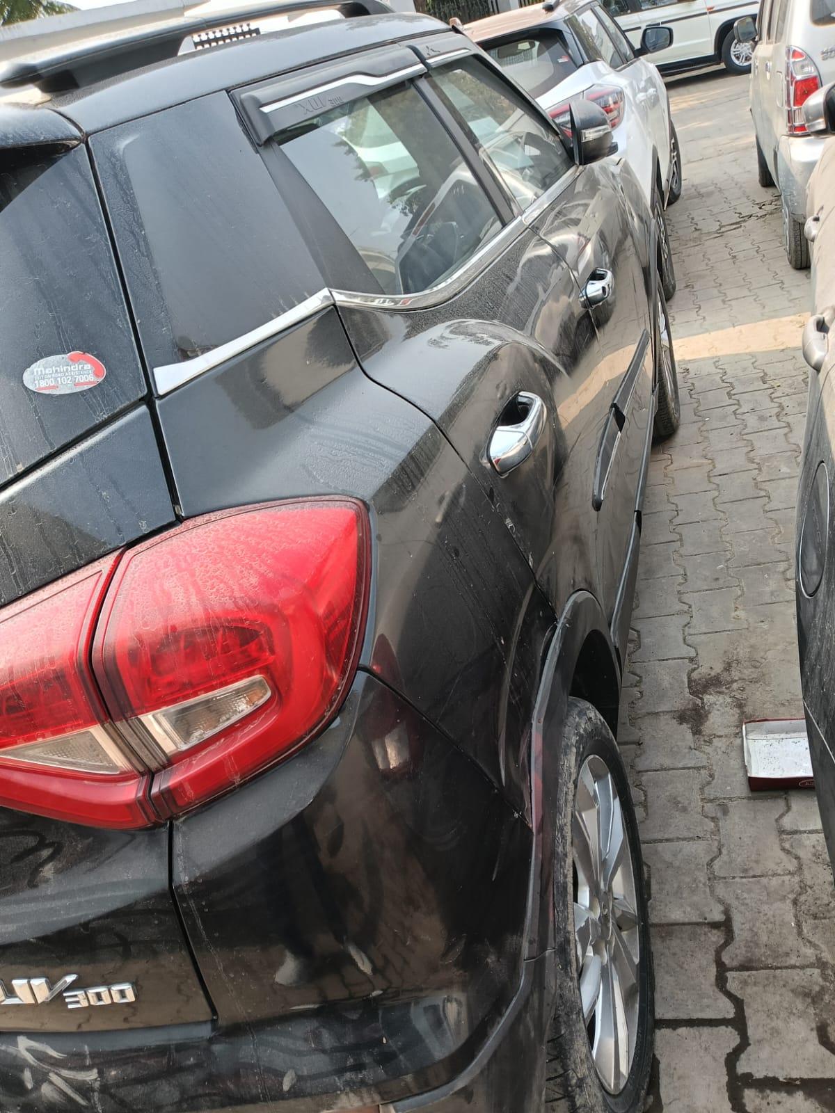 यूज़्ड 2019 महिंद्रा एक्सयूवी300, Rani Ki Sarai, Azamgarh 2 यूज़्ड 2019 महिंद्रा एक्सयूवी300, Rani Ki Sarai, Azamgarh 2