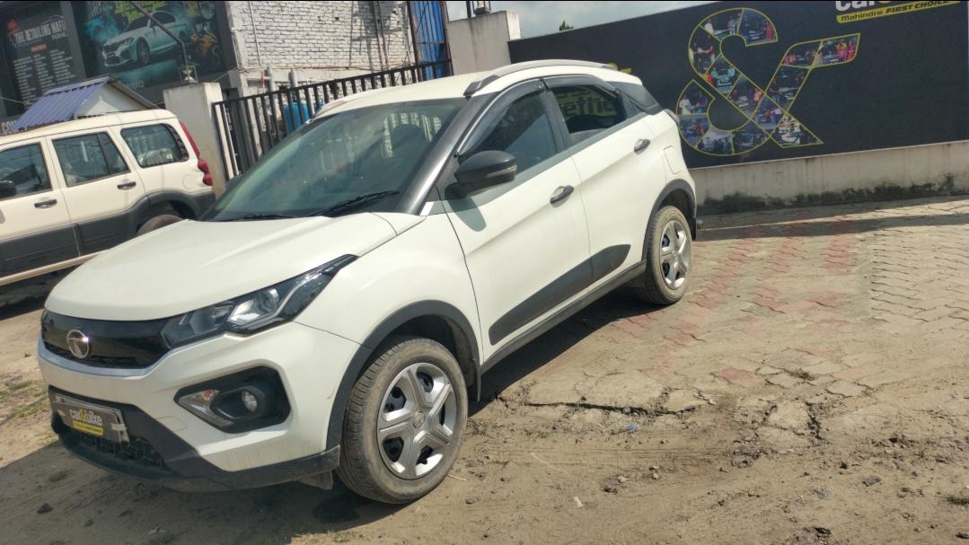 2022 टाटा नेक्सन Revotron XM 2022 टाटा नेक्सन Revotron XM