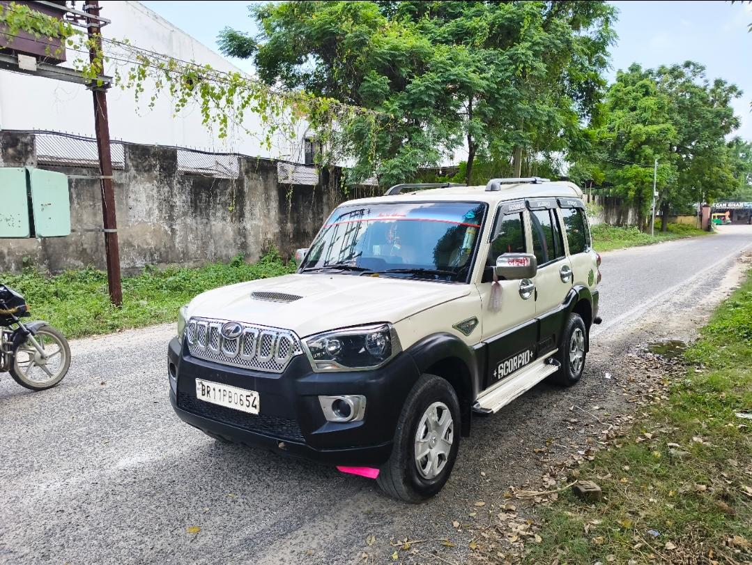 2018 महिंद्रा स्कॉर्पियो S3 2WD BS IV 2018 महिंद्रा स्कॉर्पियो S3 2WD BS IV