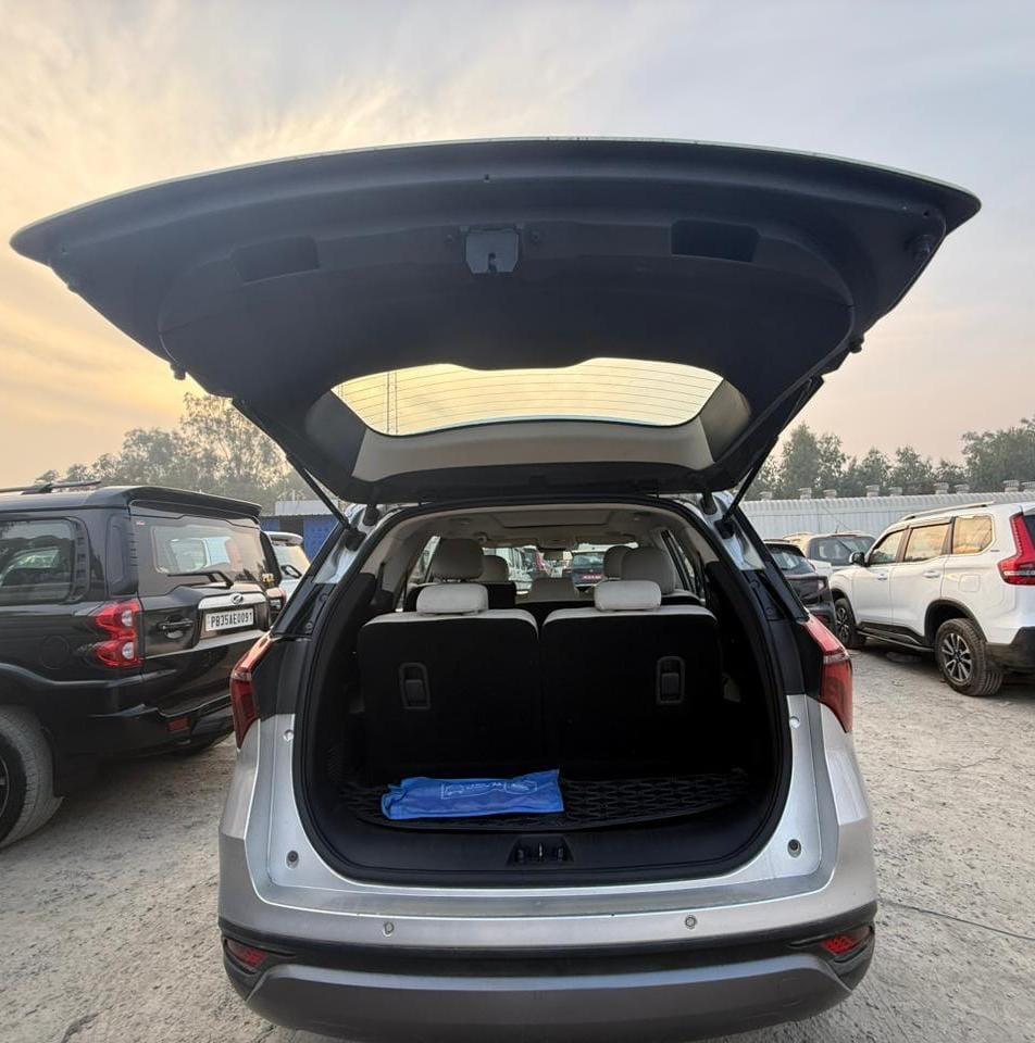 यूज़्ड 2021 महिंद्रा एक्सयूवी700, Abrol Nagar Pathankot, Pathankot 9 यूज़्ड 2021 महिंद्रा एक्सयूवी700, Abrol Nagar Pathankot, Pathankot 9