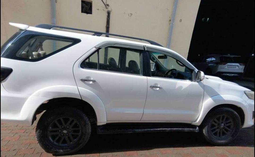 यूज़्ड 2014 टोयोटा फॉर्च्यूनर, Abrol Nagar Pathankot, Pathankot 5 यूज़्ड 2014 टोयोटा फॉर्च्यूनर, Abrol Nagar Pathankot, Pathankot 5