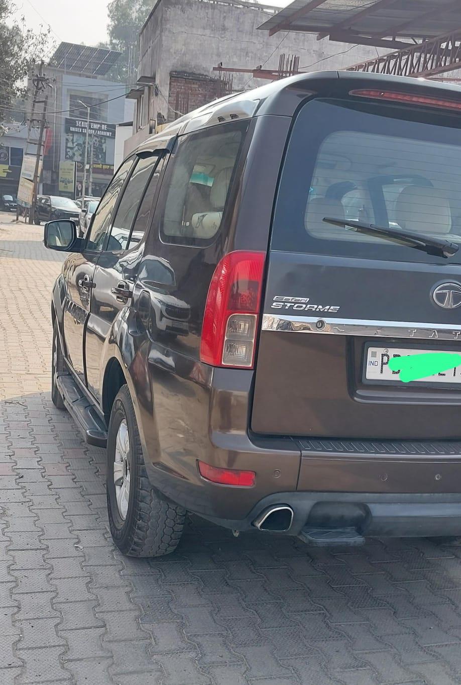 यूज़्ड 2013 टाटा सफारी स्टॉर्म, Abrol Nagar Pathankot, Pathankot 2 यूज़्ड 2013 टाटा सफारी स्टॉर्म, Abrol Nagar Pathankot, Pathankot 2