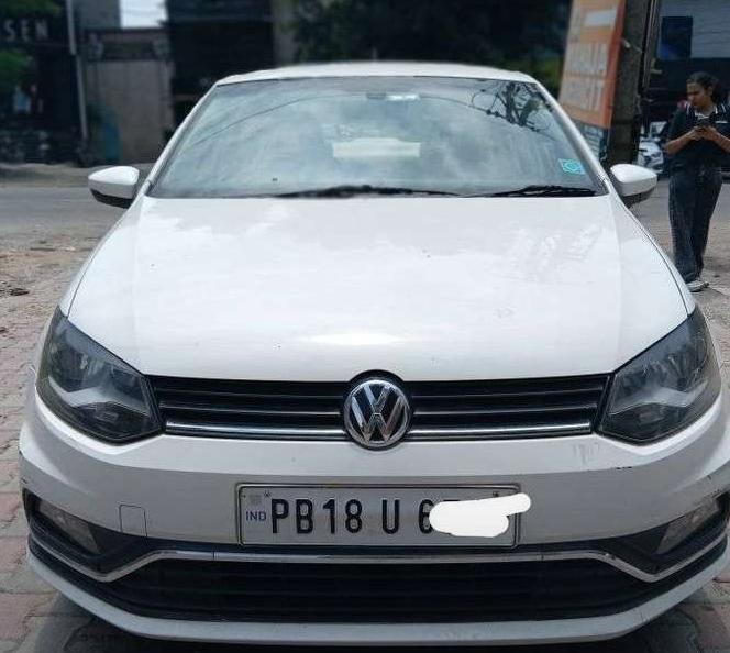 2018 फॉक्सवैगन एमियो 1.5 L TDI Diesel Highline Plus 2018 फॉक्सवैगन एमियो 1.5 L TDI Diesel Highline Plus