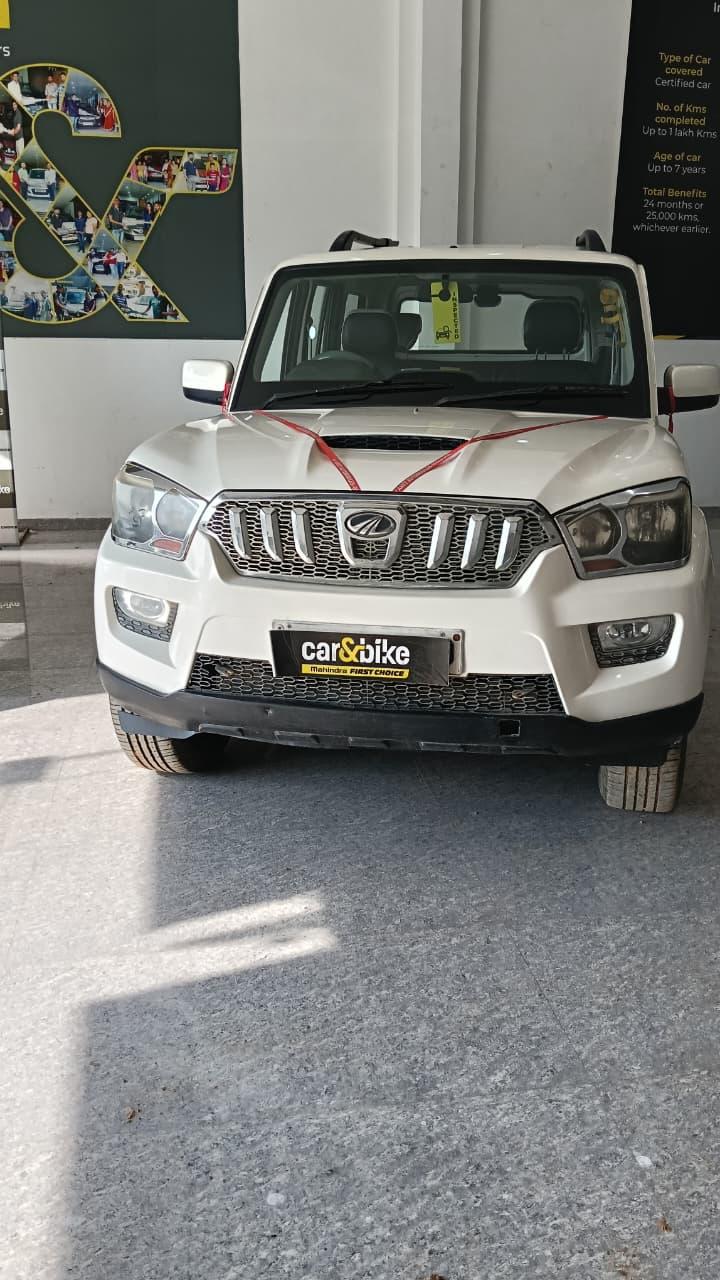 2015 महिंद्रा स्कॉर्पियो S4 2WD 2015 महिंद्रा स्कॉर्पियो S4 2WD