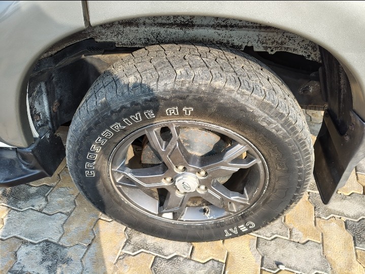 Scorpio image 9 Scorpio image 9