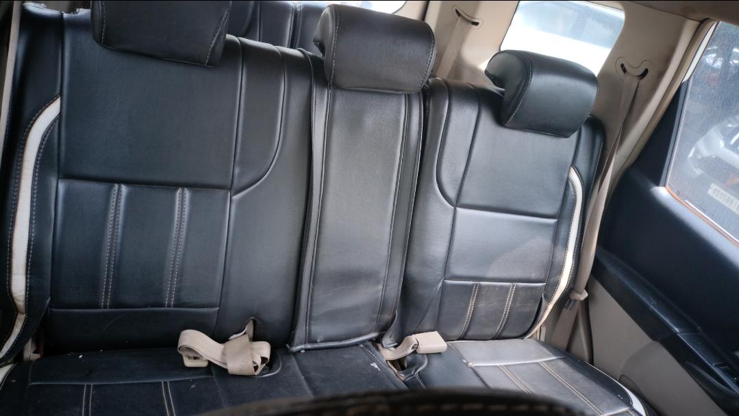 यूज़्ड 2015 महिंद्रा एक्सयूवी500, Banguary, Cuttack 14 यूज़्ड 2015 महिंद्रा एक्सयूवी500, Banguary, Cuttack 14