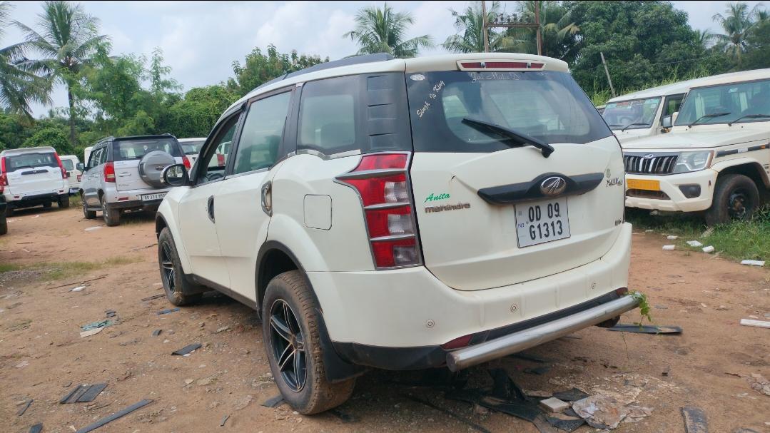 यूज़्ड 2015 महिंद्रा एक्सयूवी500, Banguary, Cuttack 2 यूज़्ड 2015 महिंद्रा एक्सयूवी500, Banguary, Cuttack 2