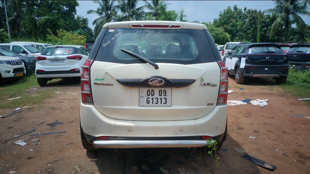 यूज़्ड 2015 महिंद्रा एक्सयूवी500, Banguary, Cuttack 3 यूज़्ड 2015 महिंद्रा एक्सयूवी500, Banguary, Cuttack 3