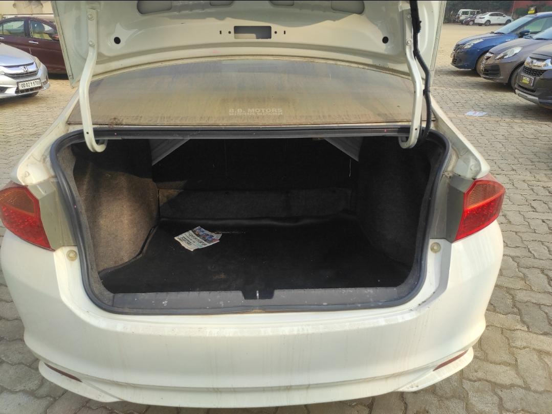 यूज़्ड 2014 होंडा सिटी, Banguary, Cuttack 9 यूज़्ड 2014 होंडा सिटी, Banguary, Cuttack 9