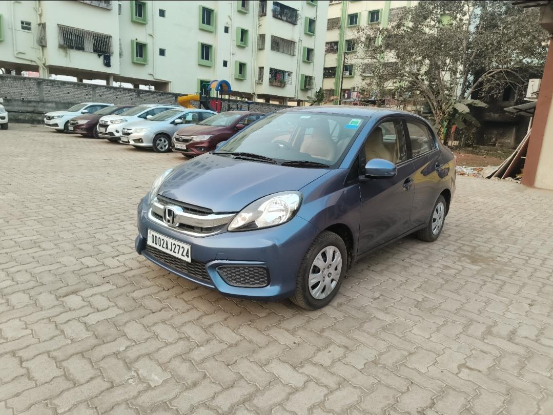 2016 होंडा अमेज़ SX MT Petrol 2016 होंडा अमेज़ SX MT Petrol